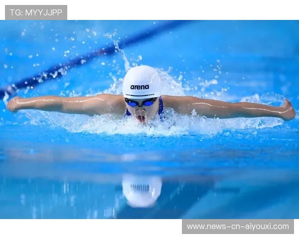 游泳蝶泳：动作之美，宛若动画中的生动奇迹