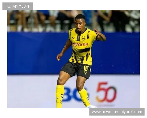 多特穆科科前锋本能抢点破门——年轻天才崭露头角 多特穆科科前锋本能抢点破门——年轻天才崭露头角