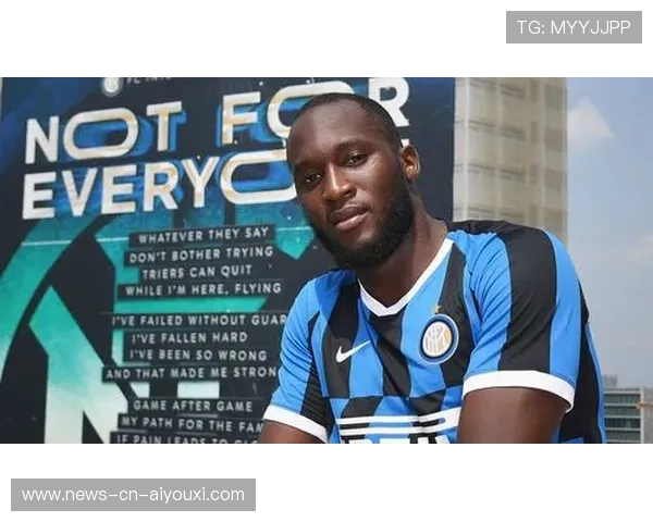 国米卢卡库快速插上头球补射得分堪称艺术 国米卢卡库快速插上头球补射得分堪称艺术