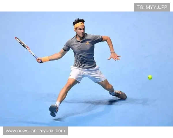 佩古拉正手击球节奏飘逸