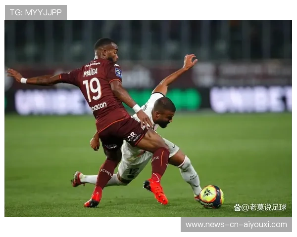 法甲兰斯通过短传组合屡屡打穿对方,节奏持续加快